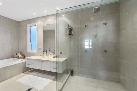 Beachfront By The CC - Family Friendly, Plunge Pool, Steps To The Beach - Tourism Cairns 1
