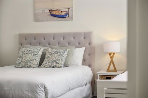Beachfront By The CC - Family Friendly, Plunge Pool, Steps To The Beach - Tourism Cairns 0