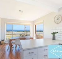 Beachfront Living - Tourism Cairns
