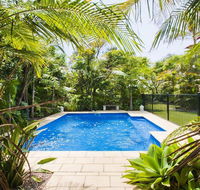Beachfront Pool House - Absolute beachfront - Tourism Cairns