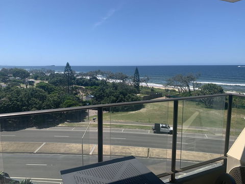 Beachfront Towers - Tourism Cairns 2
