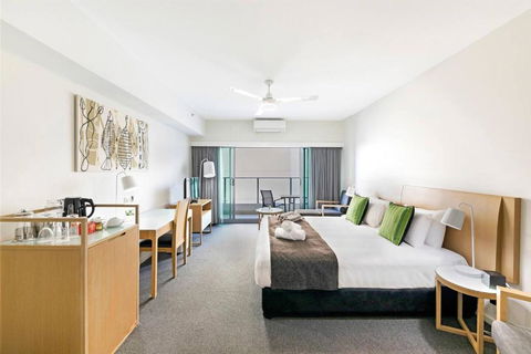 Resort-Style Sister Studios - Double Delight In The CBD - Tourism Cairns 0