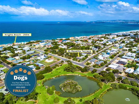 Retro Groovy Pad Pt Elliot - Tourism Cairns 0