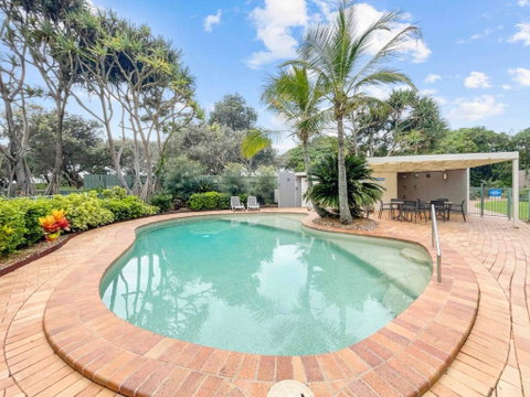 Relaxing Ocean View Apartment In Buddina - Tourism Cairns 3
