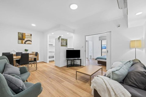 Renovated Family Apartment With Pool & WiFi - Tourism Cairns 1