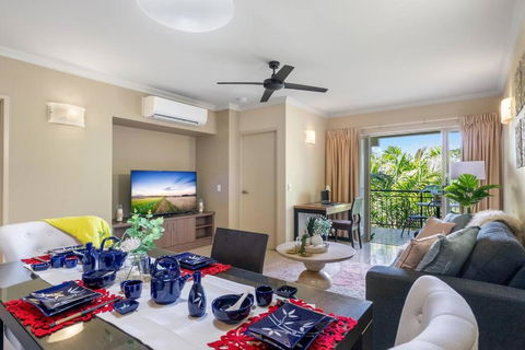 Resort Splendor - Top Floor Apartment In Cairns One - Tourism Cairns 0