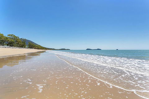 Ribbons Beachfront Apartments Clifton Beach - Tourism Cairns 2