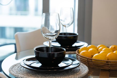 Richmond Place - 2BR W Parking & Gym - Tourism Cairns 3