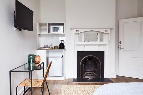 Richmond Studios By Short & Long Stays - Tourism Cairns 2