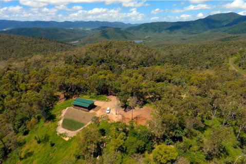 Ridge Cabin - Stunning Views - 5km From Neighbours - Tourism Cairns 3