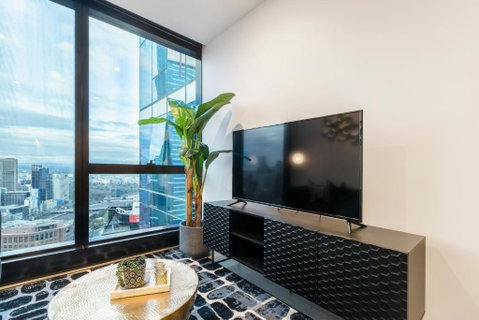 Ritzy Apartment In Iconic Australia 108 With Views - Tourism Cairns 3