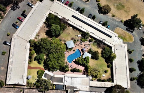 River Country Inn - Tourism Cairns 0