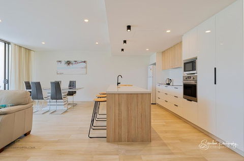 RIVERFRONT BREEZE @ The Cosmopolitan Unit10307 - Tourism Cairns 0