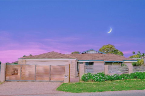 Riverside 5bedrooms Holiday House With Swimming Pool - Tourism Cairns 0