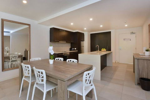 Resort-style Swim Out - A True Tropical Oasis - Tourism Cairns 3