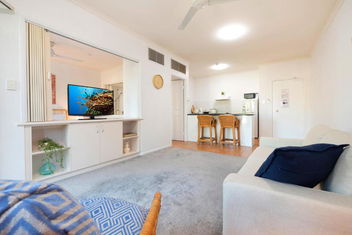 Reefside Escape with Tourism Cairns