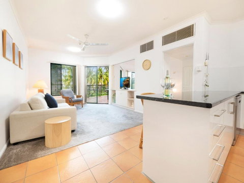 Reefside Escape - Tourism Cairns 2