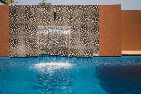 Rocky Resort Motor Inn - Tourism Cairns 3