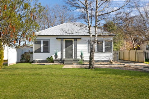 Ronelle Cottage - Tourism Cairns 0