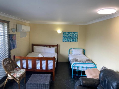 Rosebourne Gardens Motel - Tourism Cairns 3