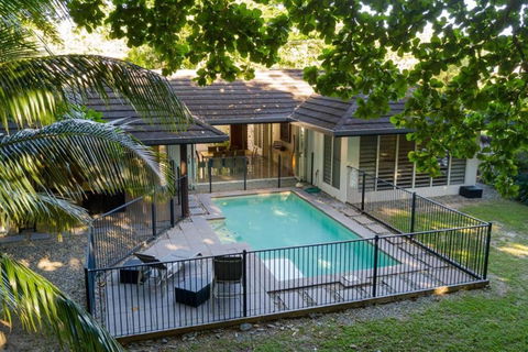 Roya On Mission - Beachfront - Wongaling - Family - Tourism Cairns 0