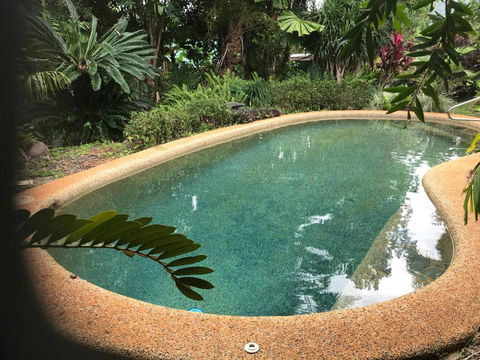Royal Palm Cottage, Entire Two Bedroom 2 Bathroom House With Pool - Tourism Cairns 2