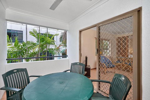 Royal Palm Villas - Tourism Cairns 3