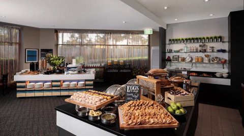 Rydges Bankstown - Tourism Cairns 3