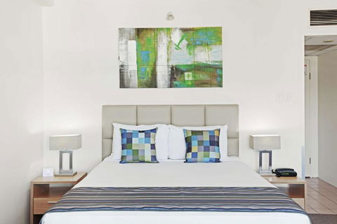 Rydges Esplanade Resort Cairns - Tourism Cairns 0