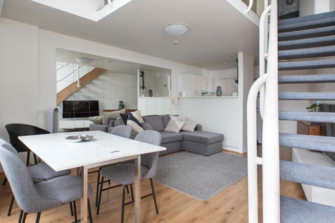 S203S - The Loft By Darling Harbour - Tourism Cairns 1