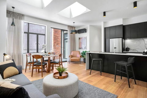 Sanctuary At Saddlers - Where Rustic Meets Refined - Tourism Cairns 1