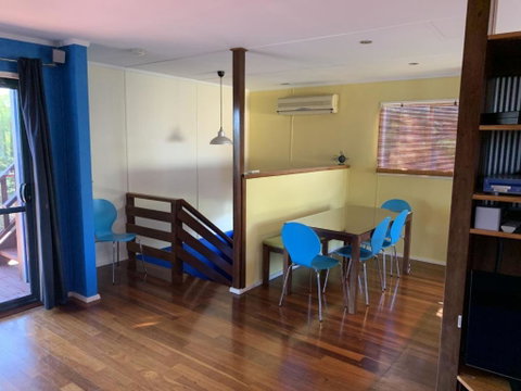 Sail House Overlooking Lancelins Main Park - Tourism Cairns 3
