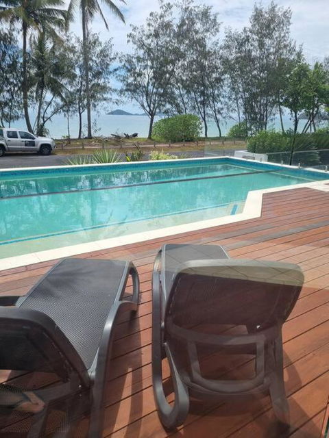 Salt On South - Beachfront Bliss - Tourism Cairns 0