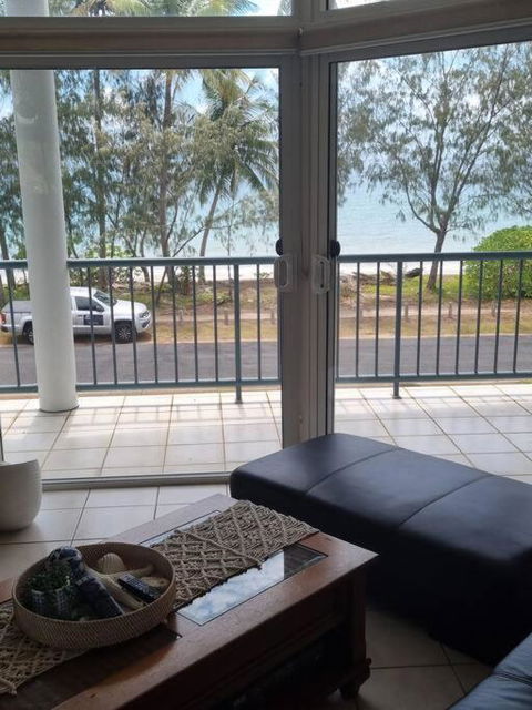 Salt On South - Beachfront Bliss - Tourism Cairns 1