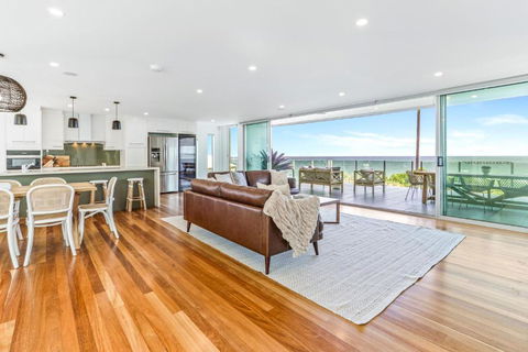 Saltwater, Sunrise Beach - Tourism Cairns 0