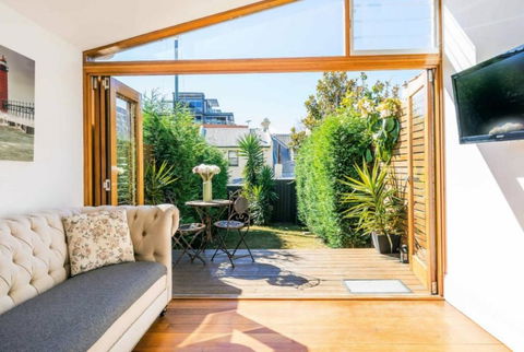 Sanctuary At The Rocks - Tourism Cairns 0