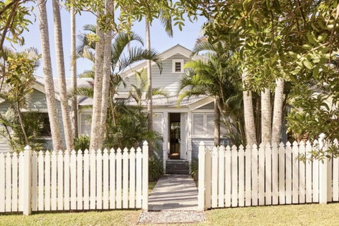 Sanctuary Spaces - Kia Ora Byron - Tourism Cairns 1