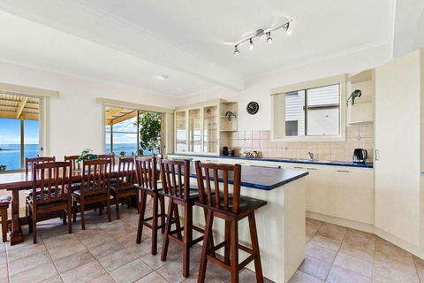 Sandbar On Moreton 5 Bedroom - Tourism Cairns 3