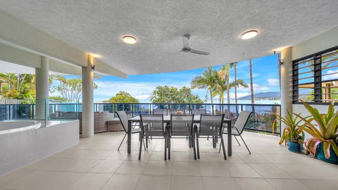 Sandcastle - Tourism Cairns 1