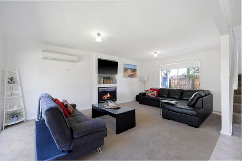 Sandy Beach House Cowes - Tourism Cairns 2