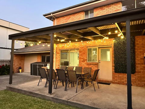 Sandy Beach House Cowes - Tourism Cairns 0