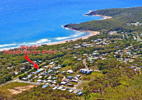 Sandy Burrows - Tourism Cairns 2