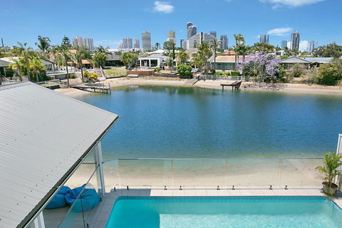 Sandy Cove - Tourism Cairns 2