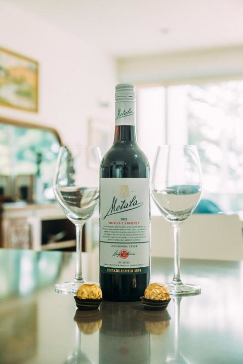 SEABREEZE At Victor Harbor - Tourism Cairns 0