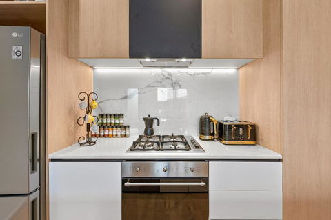 StayCentral - Boulevard Gardens (Coburg) - Tourism Cairns 3