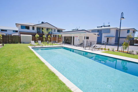 Stonewood Villas - Tourism Cairns 1