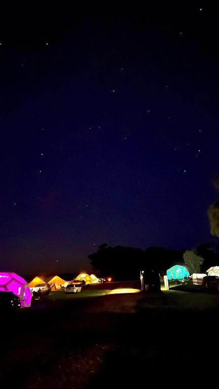 Taj Mahal 2 Upgraded Hex Bubble - Tourism Cairns 2