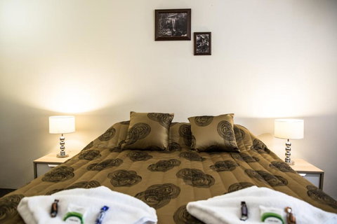 Tall Trees Motel Mountain Retreat - Tourism Cairns 3