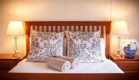 Tamarind Street Cottage. Maleny, Queensland - Tourism Cairns 2