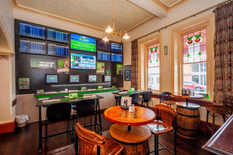 Tanunda Hotel Apartments - Tourism Cairns 2